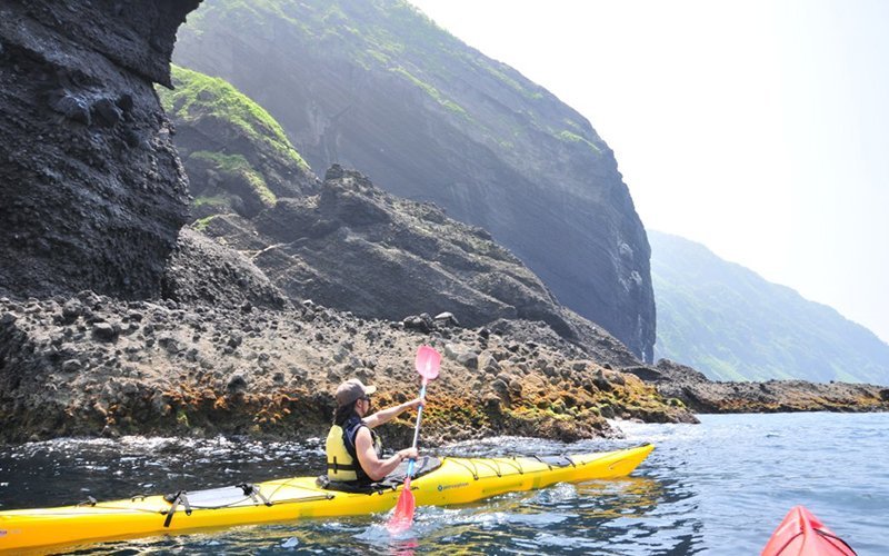 Hanazono Niseko sea kayaking Shakotan 