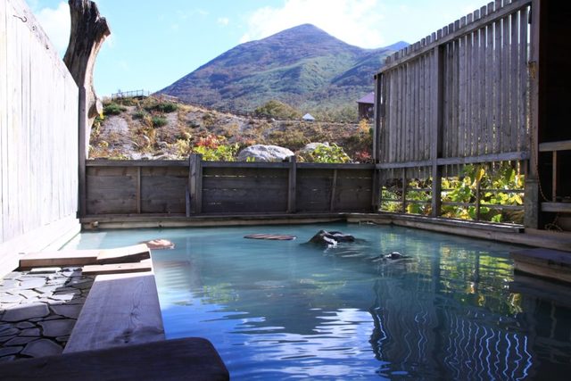hanazono-onsen-discount-goshiki-rotenburo